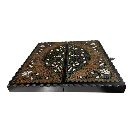 Sedef Kakmalı Deluxe Tavla Seti – Gerçek Sedef İşlemeli Ahşap Tavla 35 cm